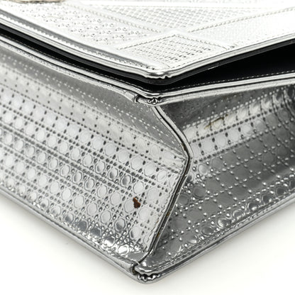 Christian Dior CHRISTIAN DIOR Metallic Patent Micro-Cannage Medium Diorama Flap Bag Silver 8 of 9