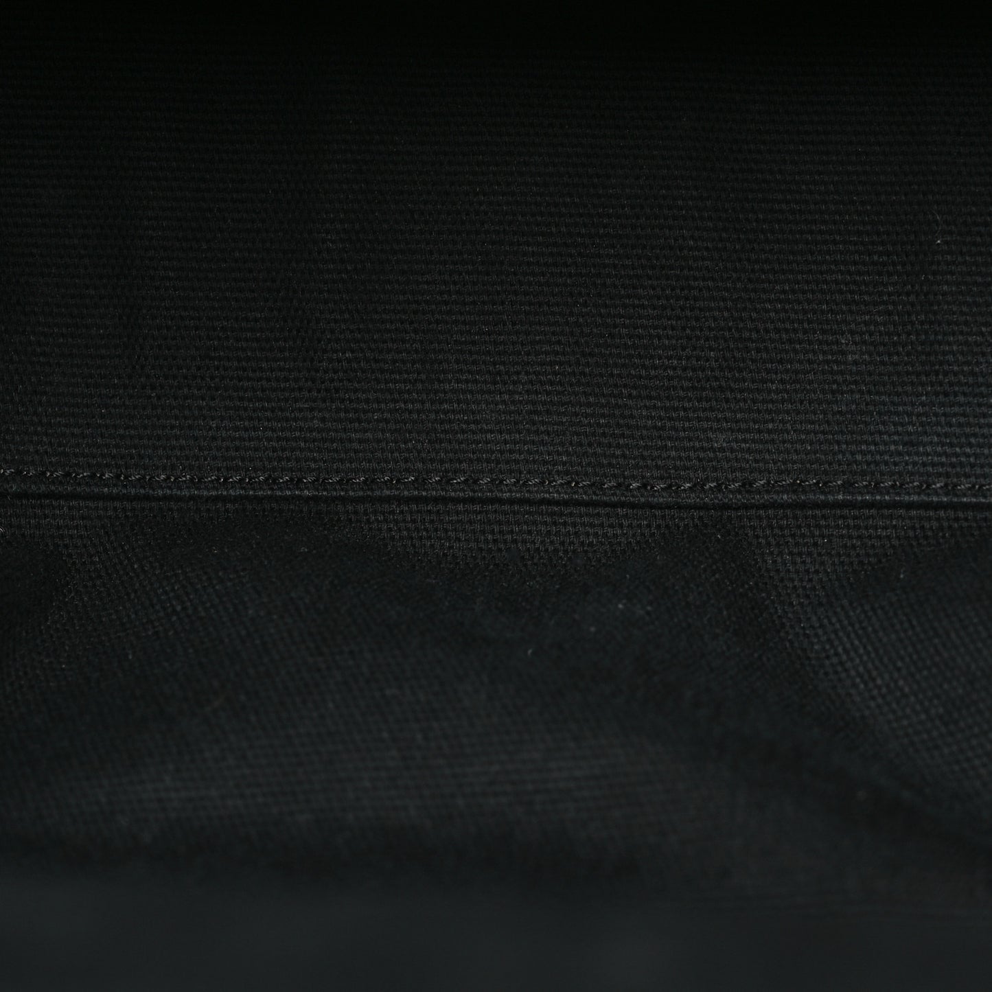 Calfskin Quilted Stam Black