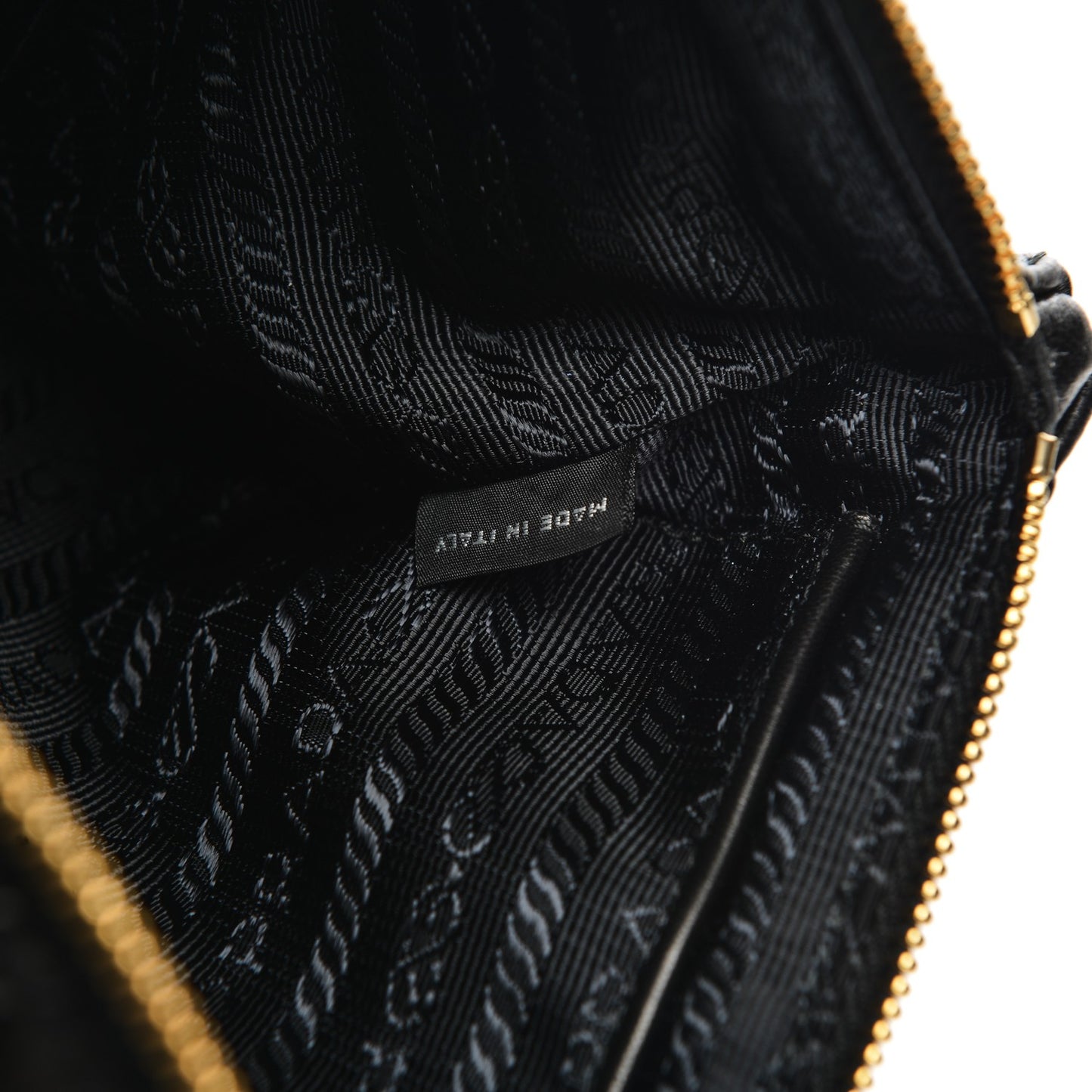 Nappa Gaufre Zip Wristlet Nero Black