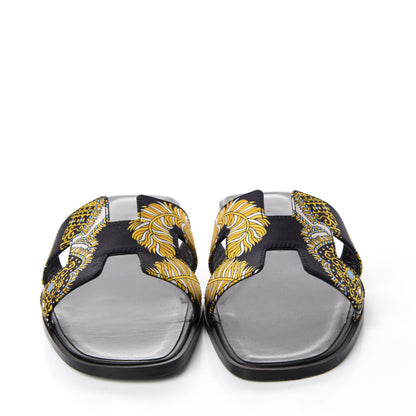 Hermes Silk Printed Sous L'Egide de Mars Oran Sandals 39 Bleu Black 2 of 10