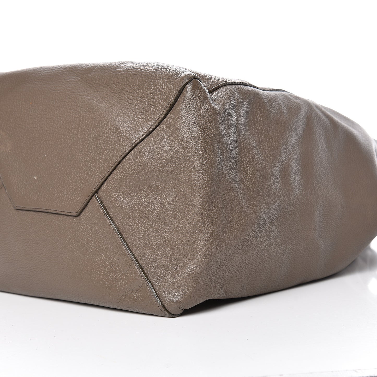 Soft Grained Calfskin Medium Belt Cabas Phantom Taupe
