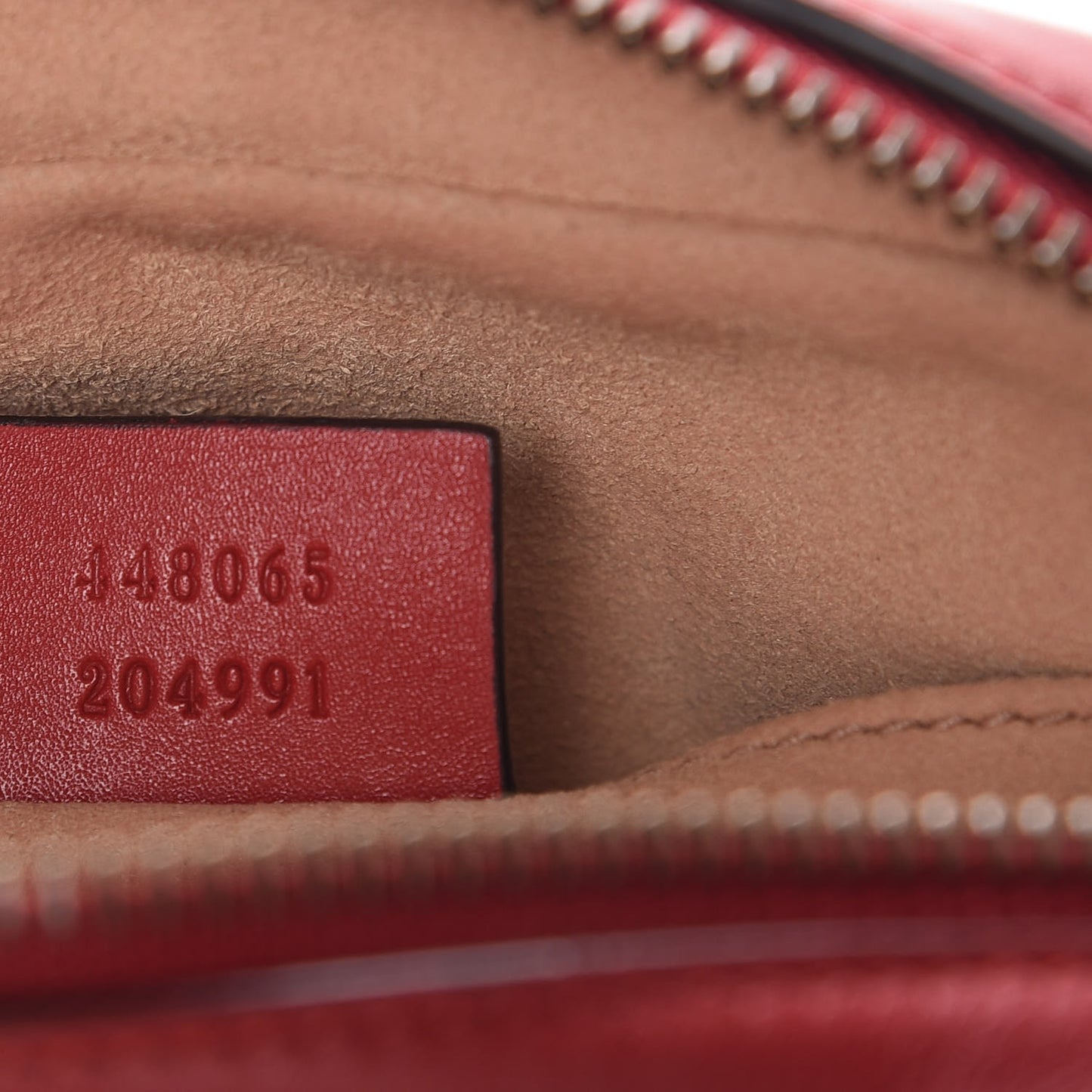 Calfskin Matelasse Mini GG Marmont Chain Shoulder Bag Hibiscus Red