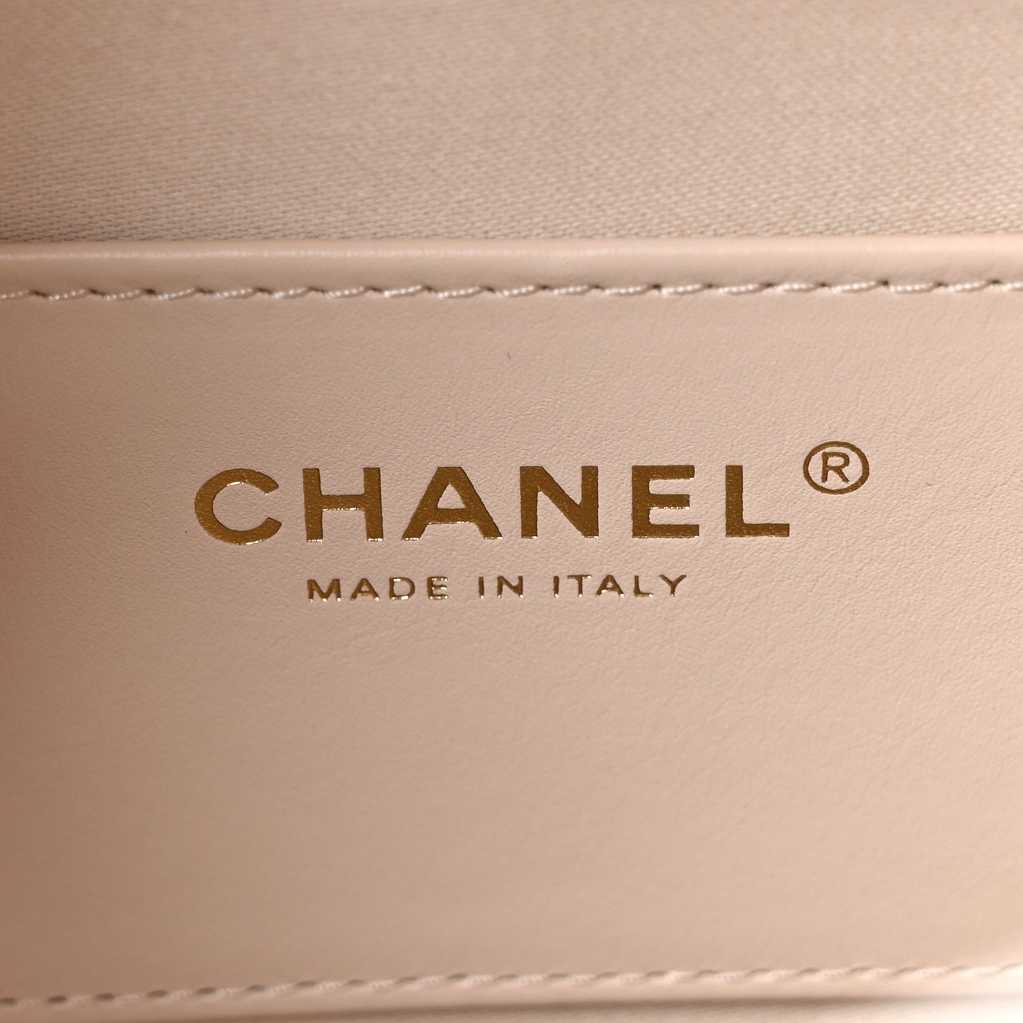Caviar Quilted Medium Chanel 25 Handbag White