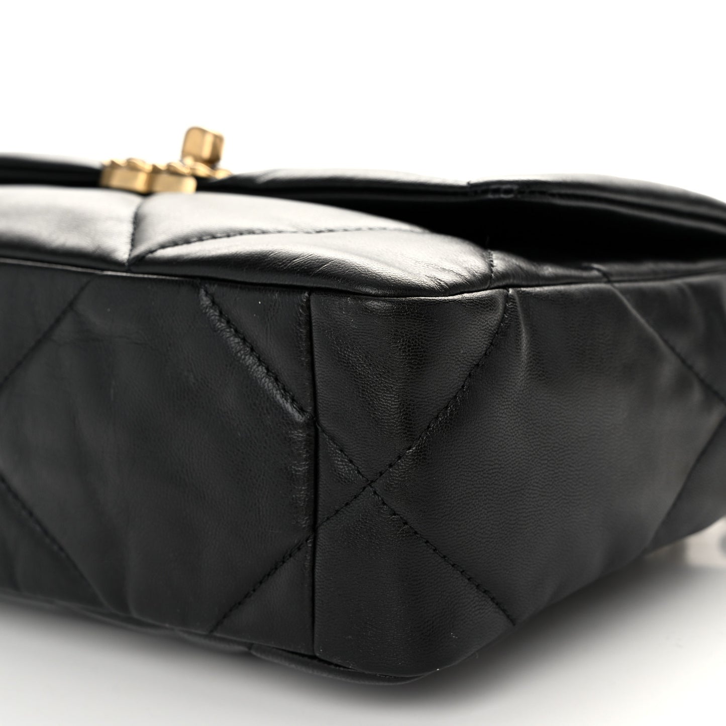 Lambskin Quilted Medium Chanel 19 Flap Black