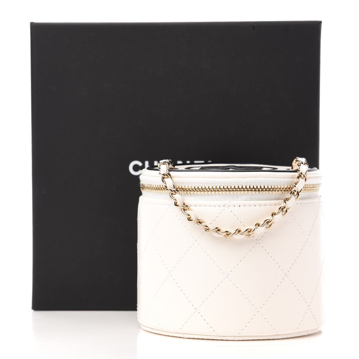 Lambskin Quilted Round Small Vanity Case With Chain White Black