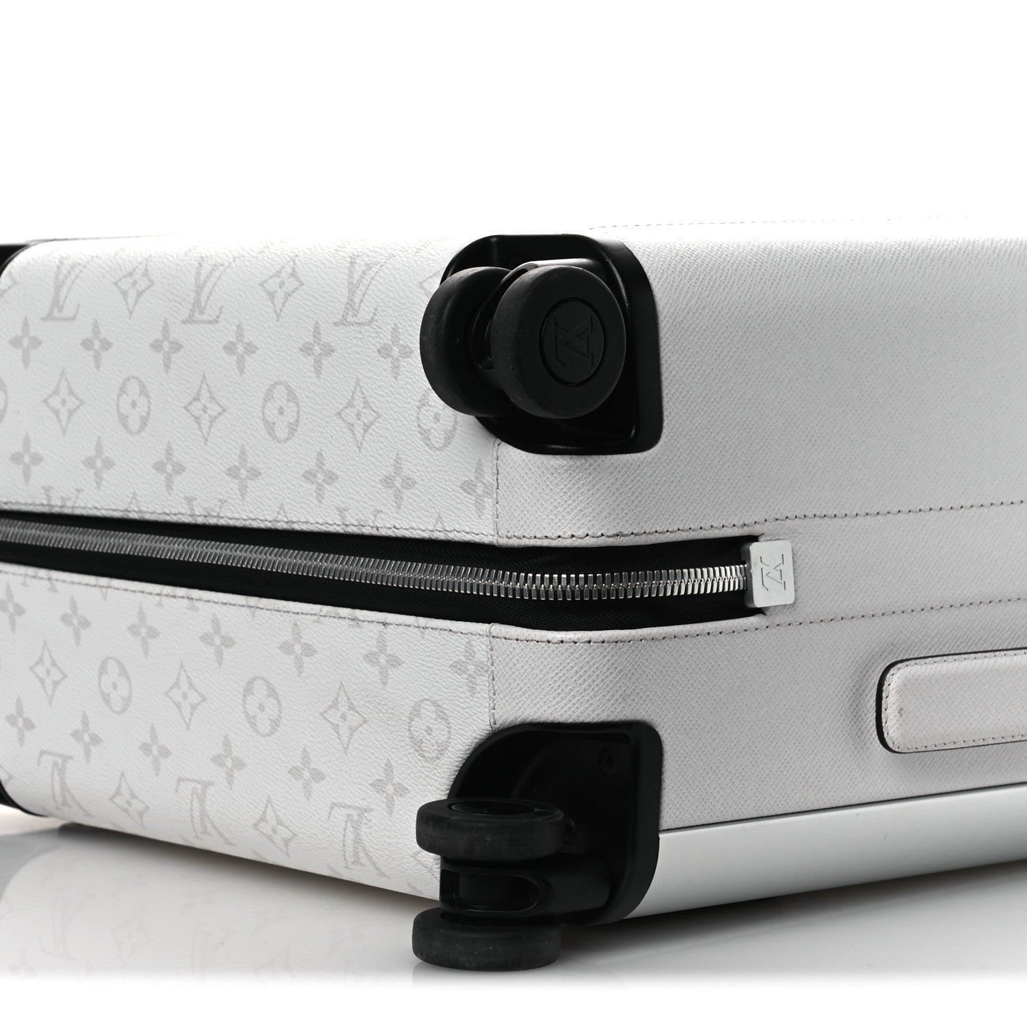 Louis Vuitton Taigarama Horizon 55 Optic White 15 of 24