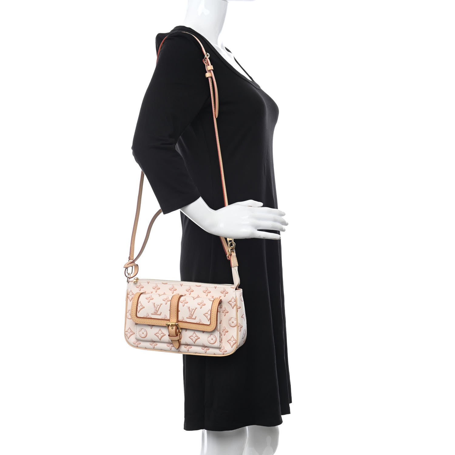 Louis Vuitton Monogram Fall For You Maxi Multi Pochette Accessories Beige Clair 2 of 7