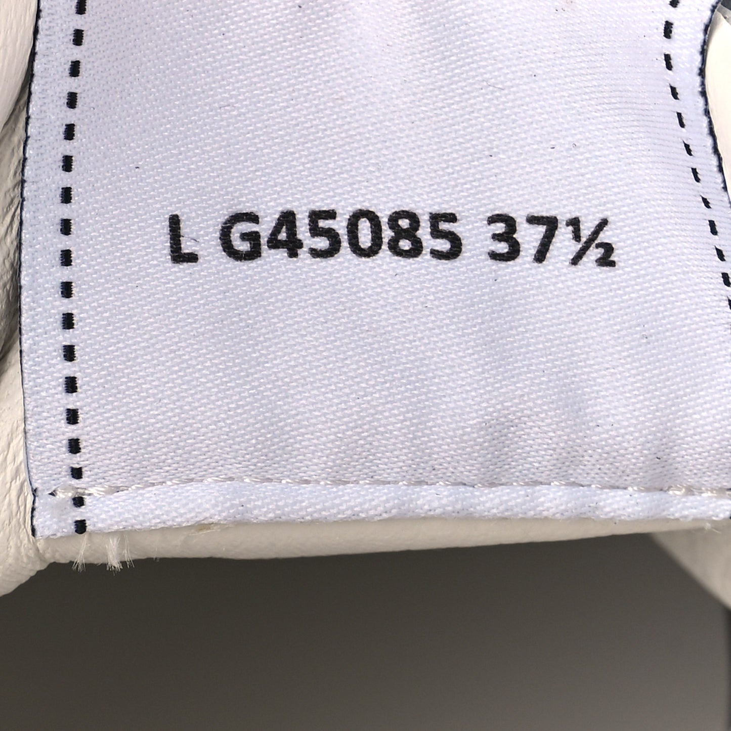 Calfskin Womens CC Logo Sneakers 37.5 White