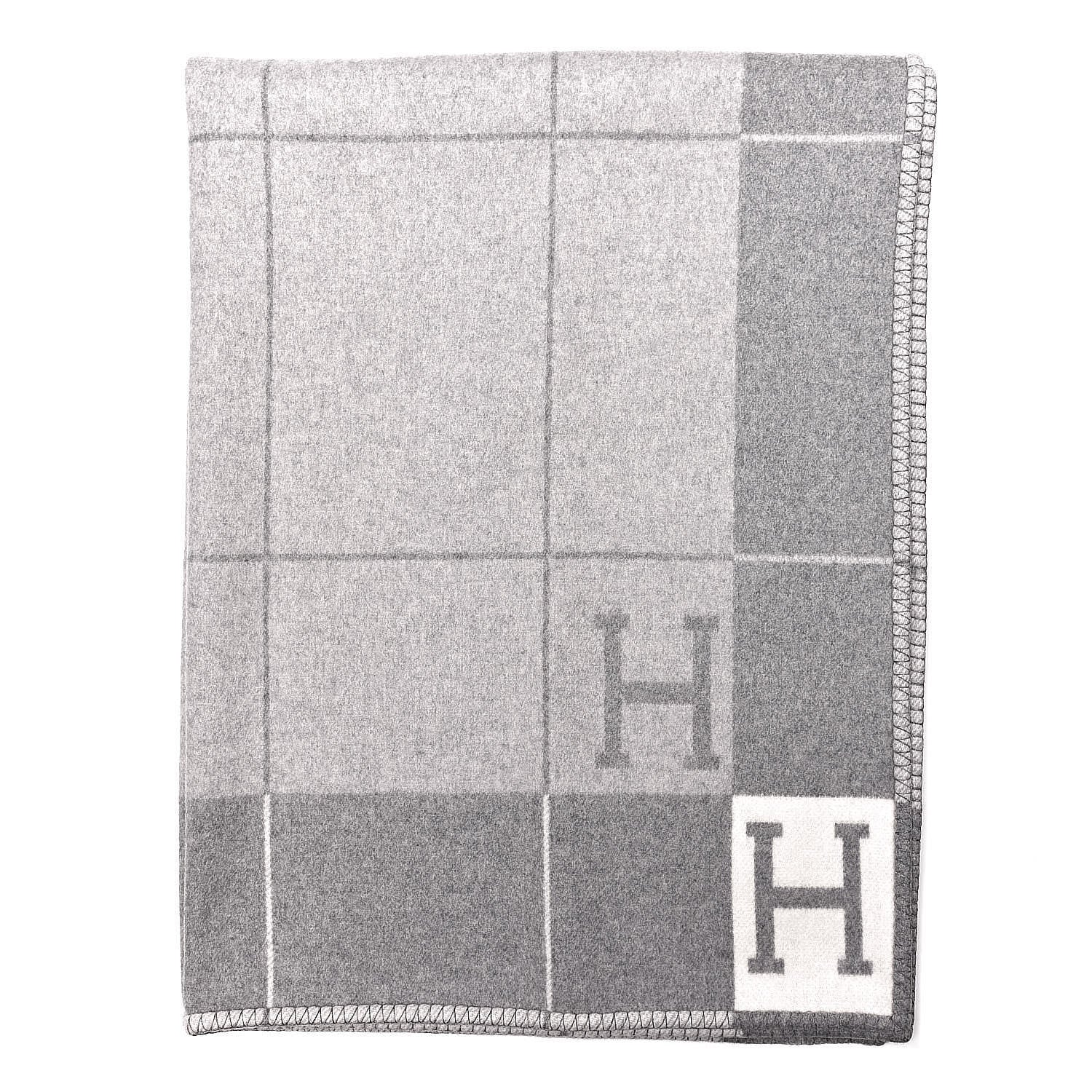 Hermes Wool Cashmere Avalon III Blanket Ecru Gris Clair 3 of 4