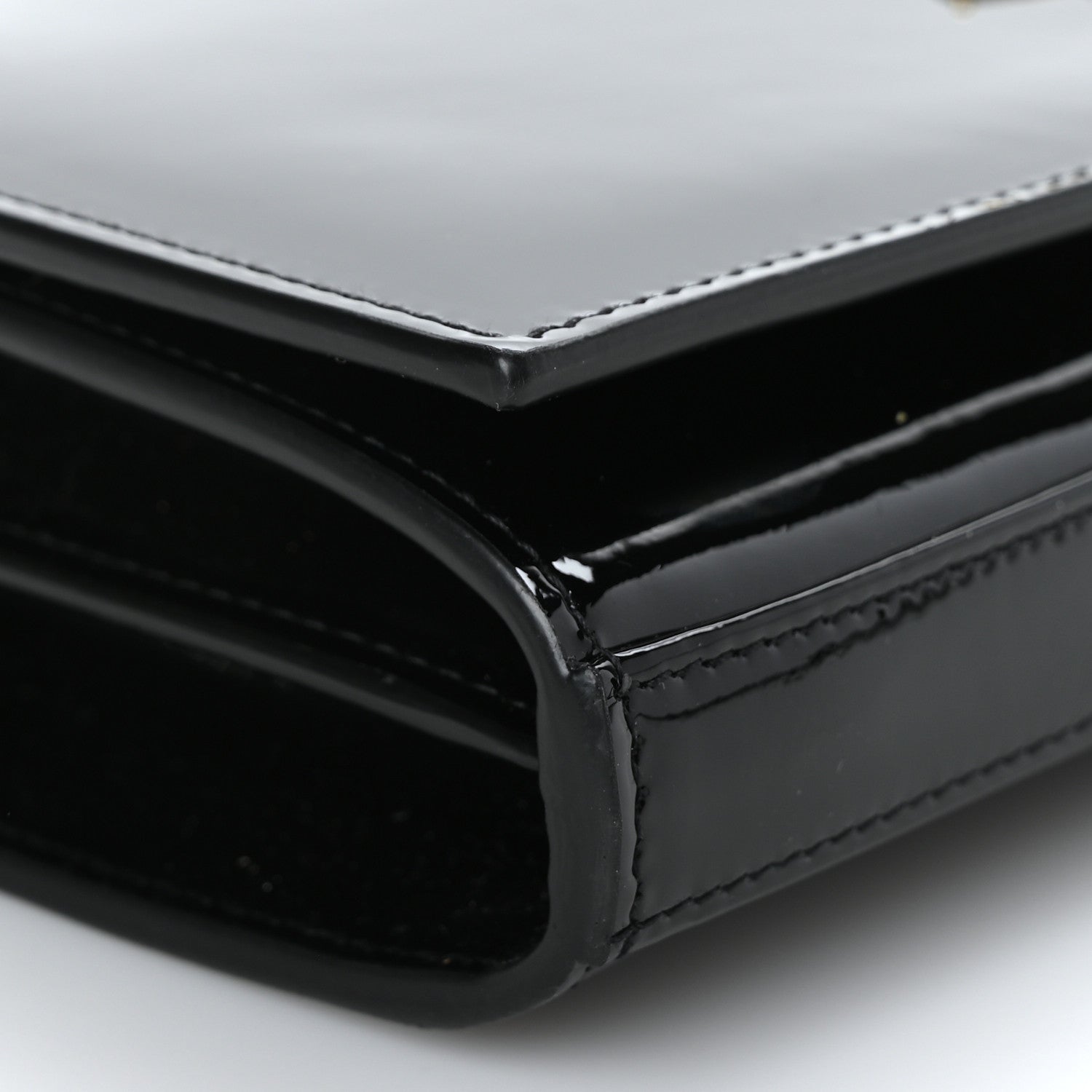 Saint Laurent Patent Calfskin Monogram Kate Wallet On Chain Black 7 of 8
