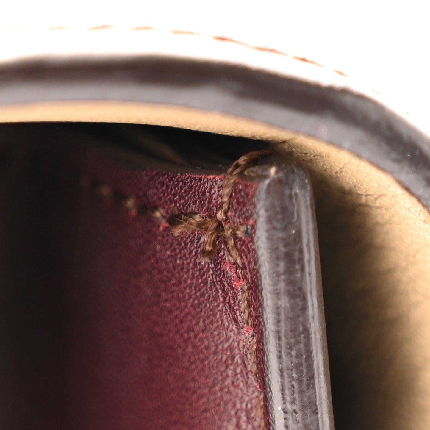 Smooth Calfskin Medium Case Chain Flap Burgundy