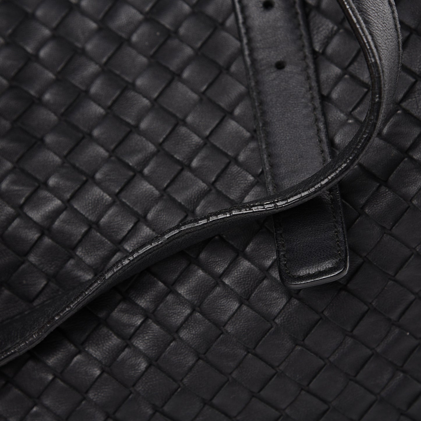 Nappa Intrecciato Large Seamless Tote Black