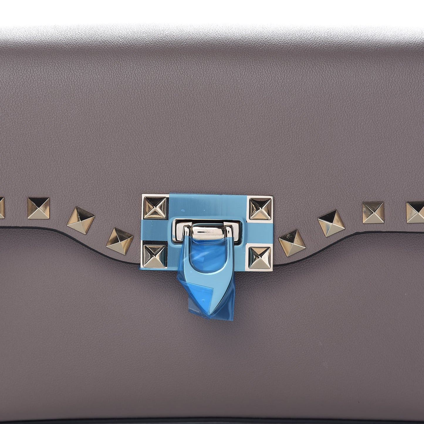 Vitello Medium Rockstud Flip Lock Crossbody Bag Clay
