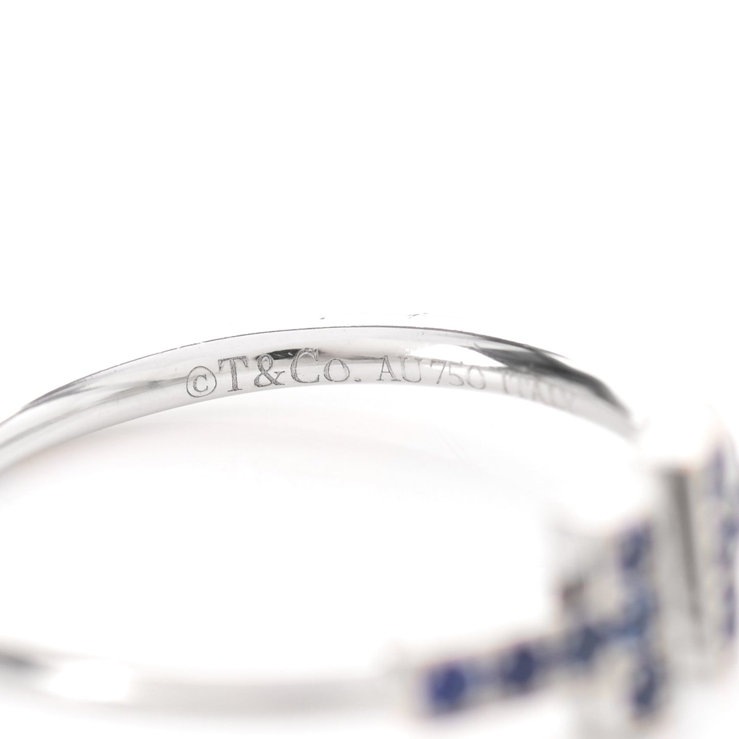 18K White Gold Blue Sapphire T Wire Ring 52 6