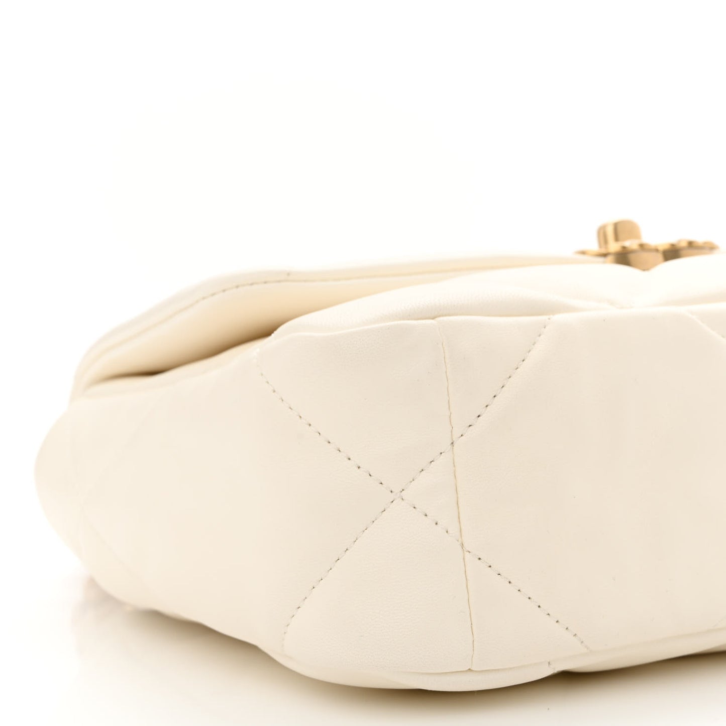 Lambskin Quilted Medium Chanel 19 Flap White