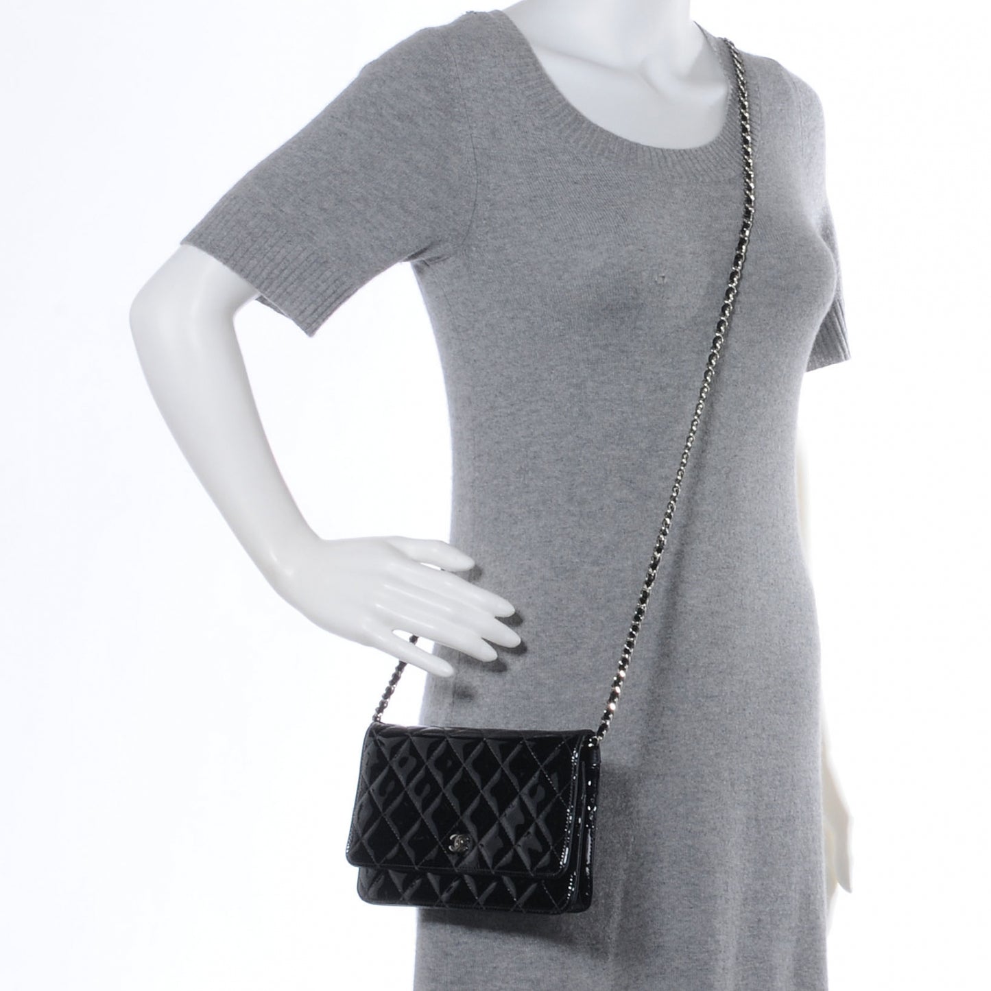 Patent Quilted Wallet On Chain WOC Black