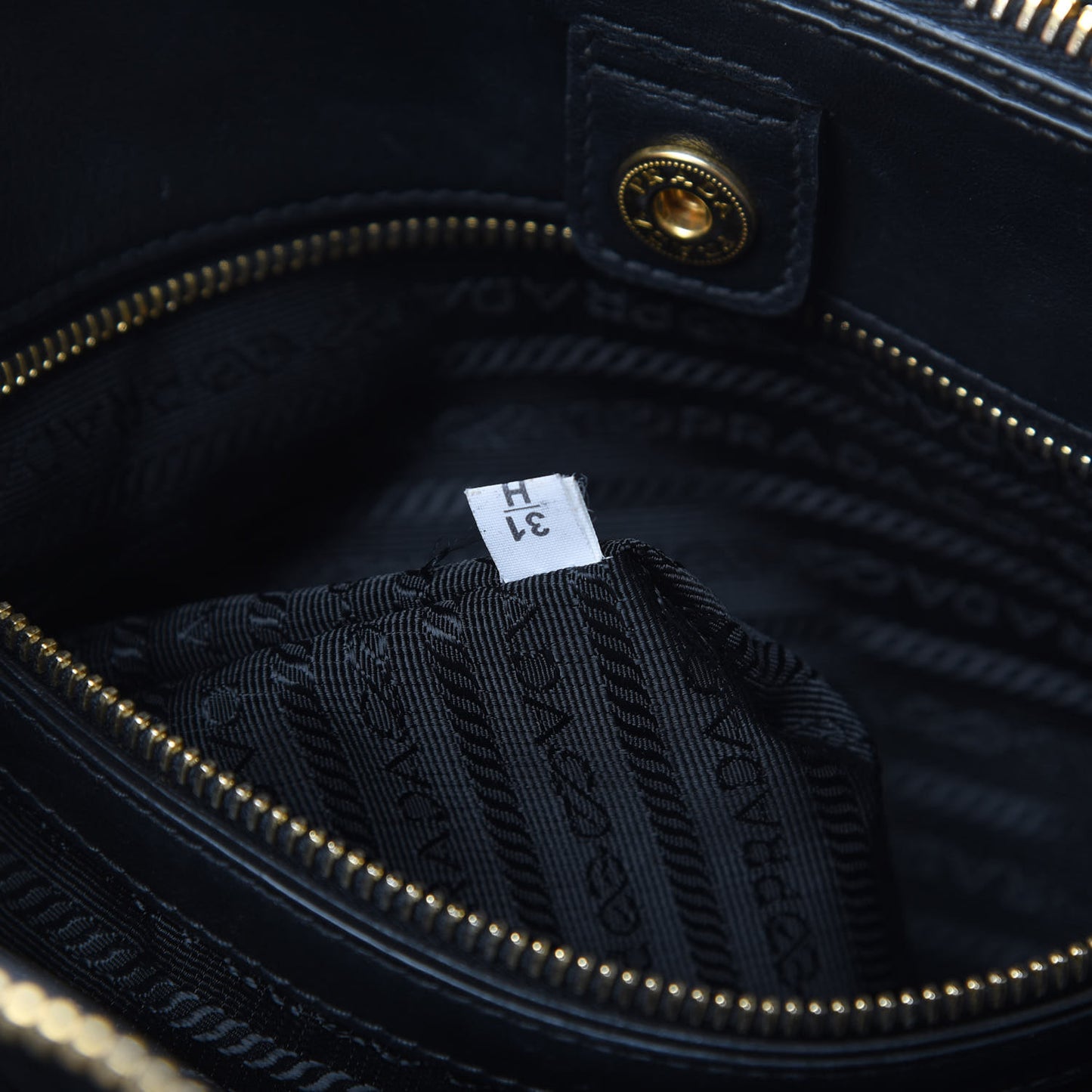 Soft Calfskin Double Zip Shoulder Bag Black
