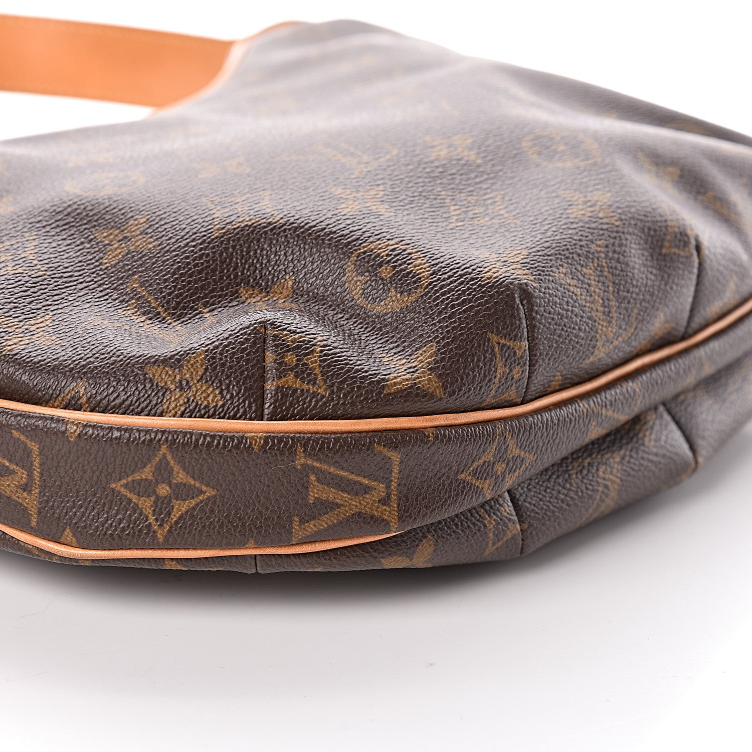 Louis Vuitton Monogram Croissant MM 8 of 9