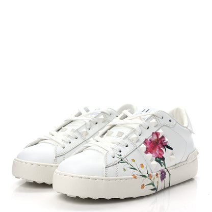 Valentino Garavani Calfskin Womens Floral Print Rockstud Sneakers 35.5 White 3 of 9
