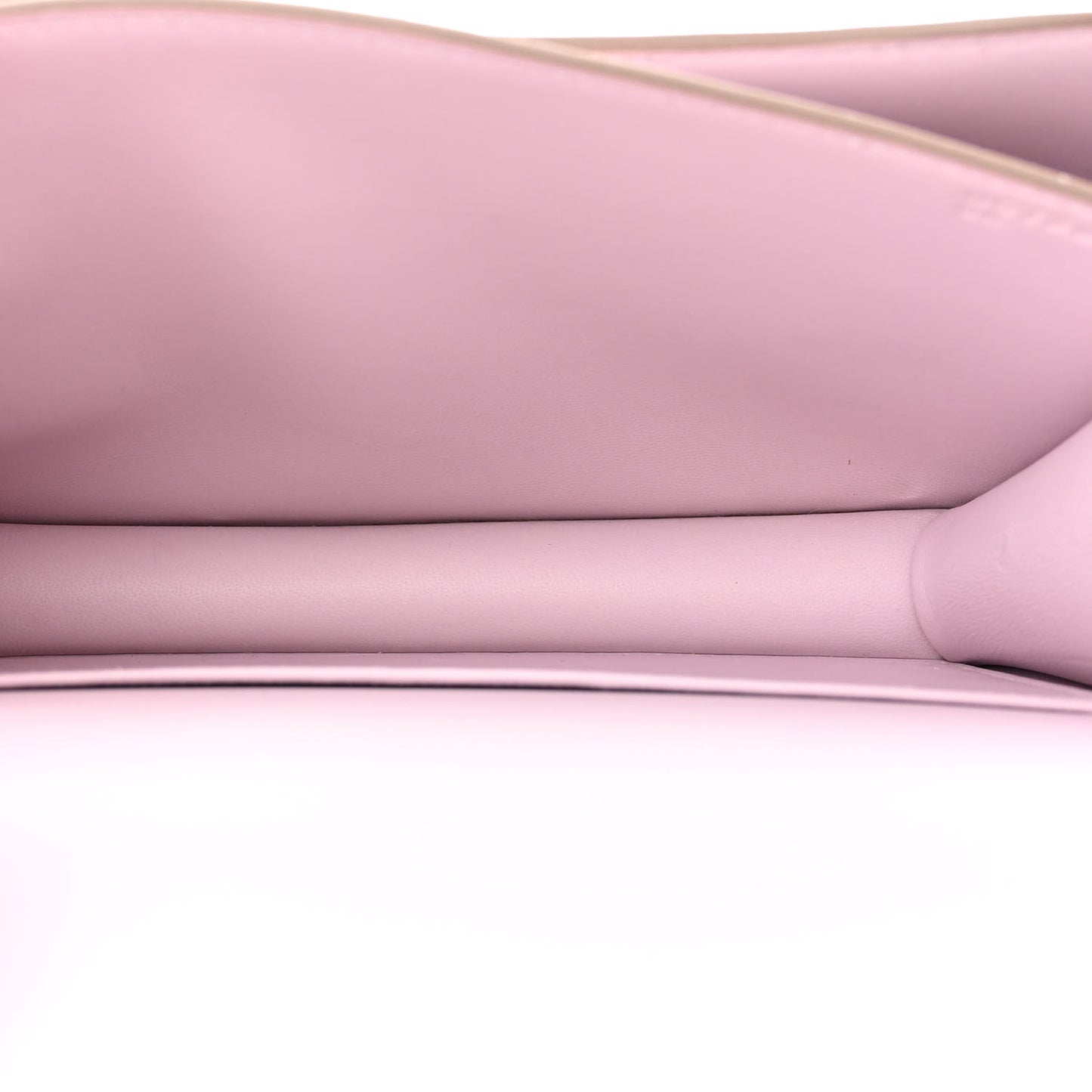 Chevre Mysore Constance 18 Mauve Pale