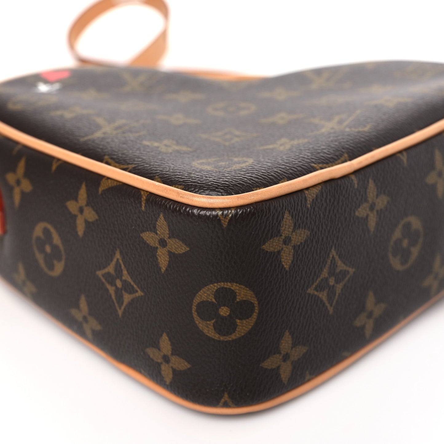 Monogram Game On Coeur