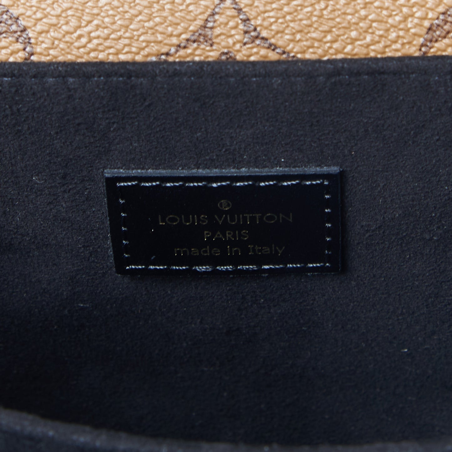 Reverse Monogram Pochette Metis