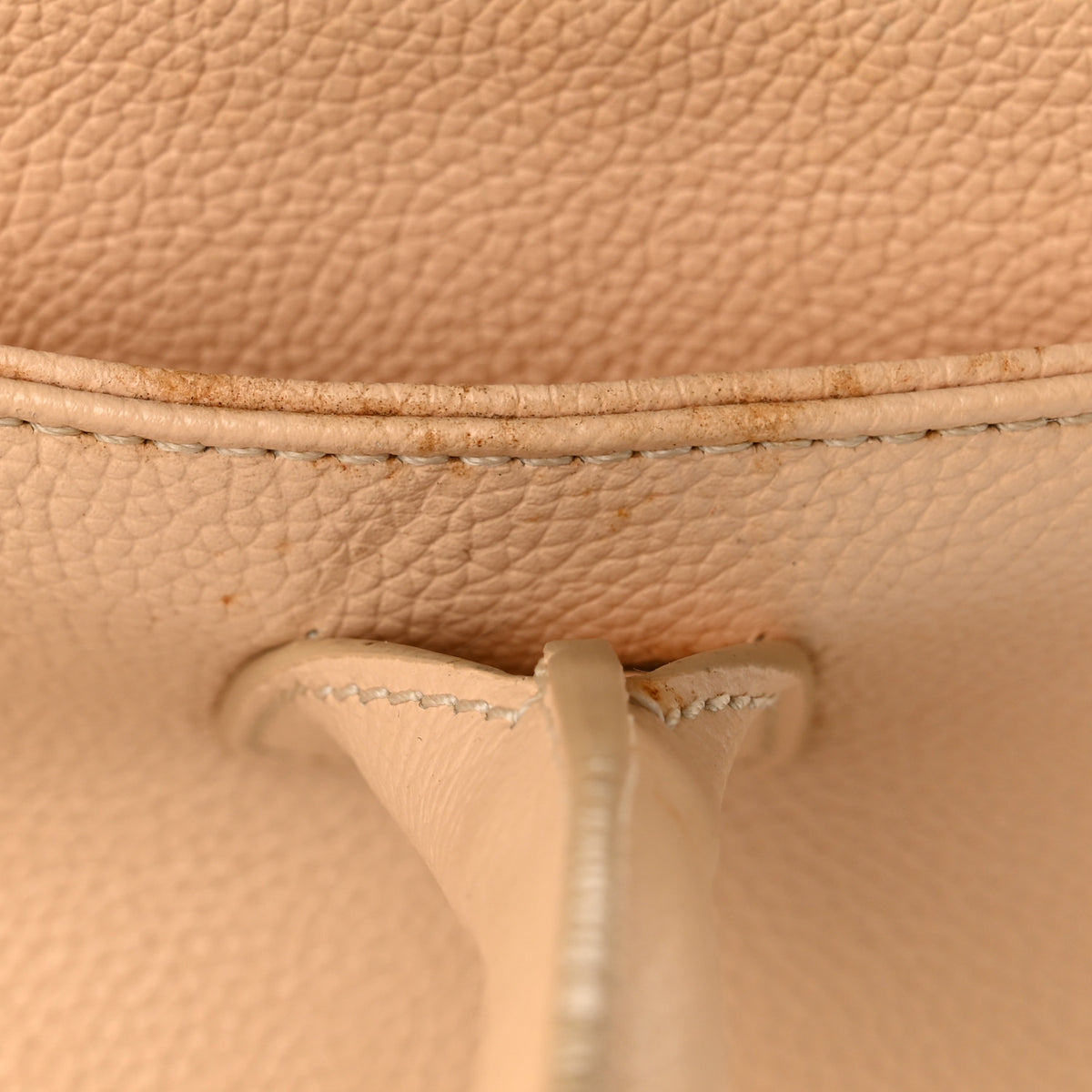 Calfskin Cerf Executive Shopper Tote Beige Clair
