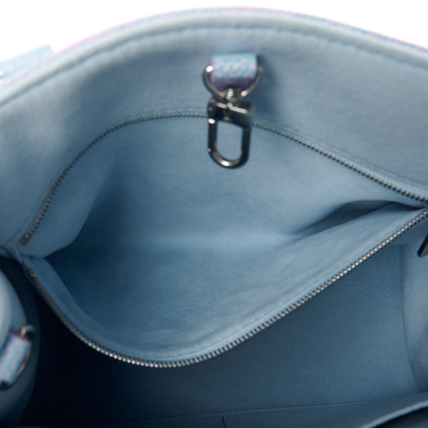 Louis Vuitton Empreinte Monogram Summer Stardust Onthego PM Lilas 7 of 10