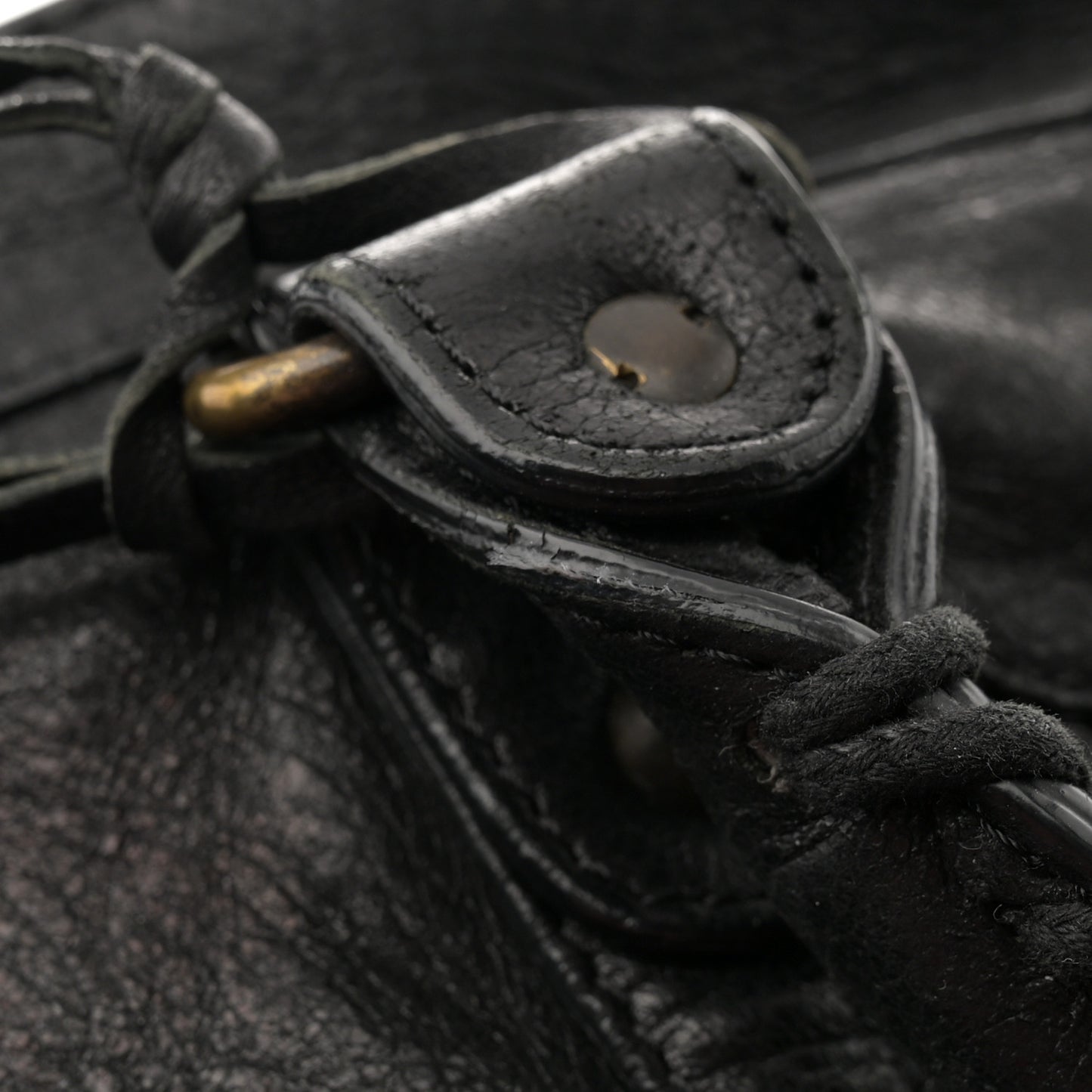 Agneau Classic Hardware City Black