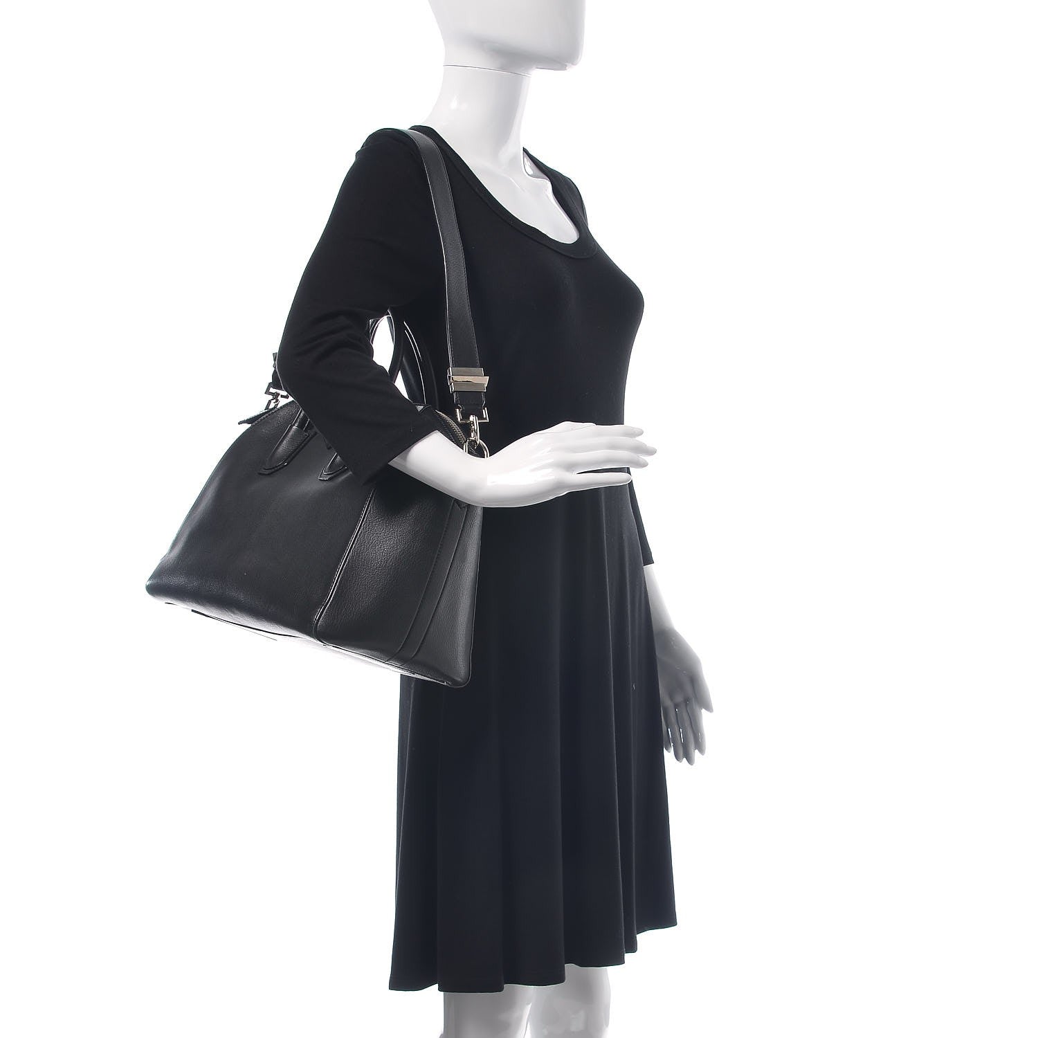 Givenchy Sugar Goatskin Medium Antigona Black 3 of 17