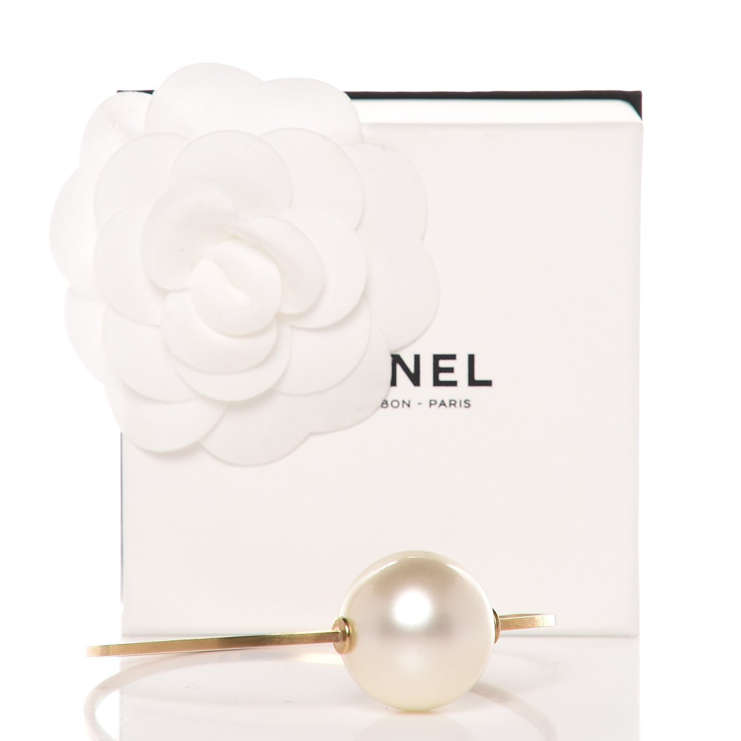 Pearl Large Bangle Gold