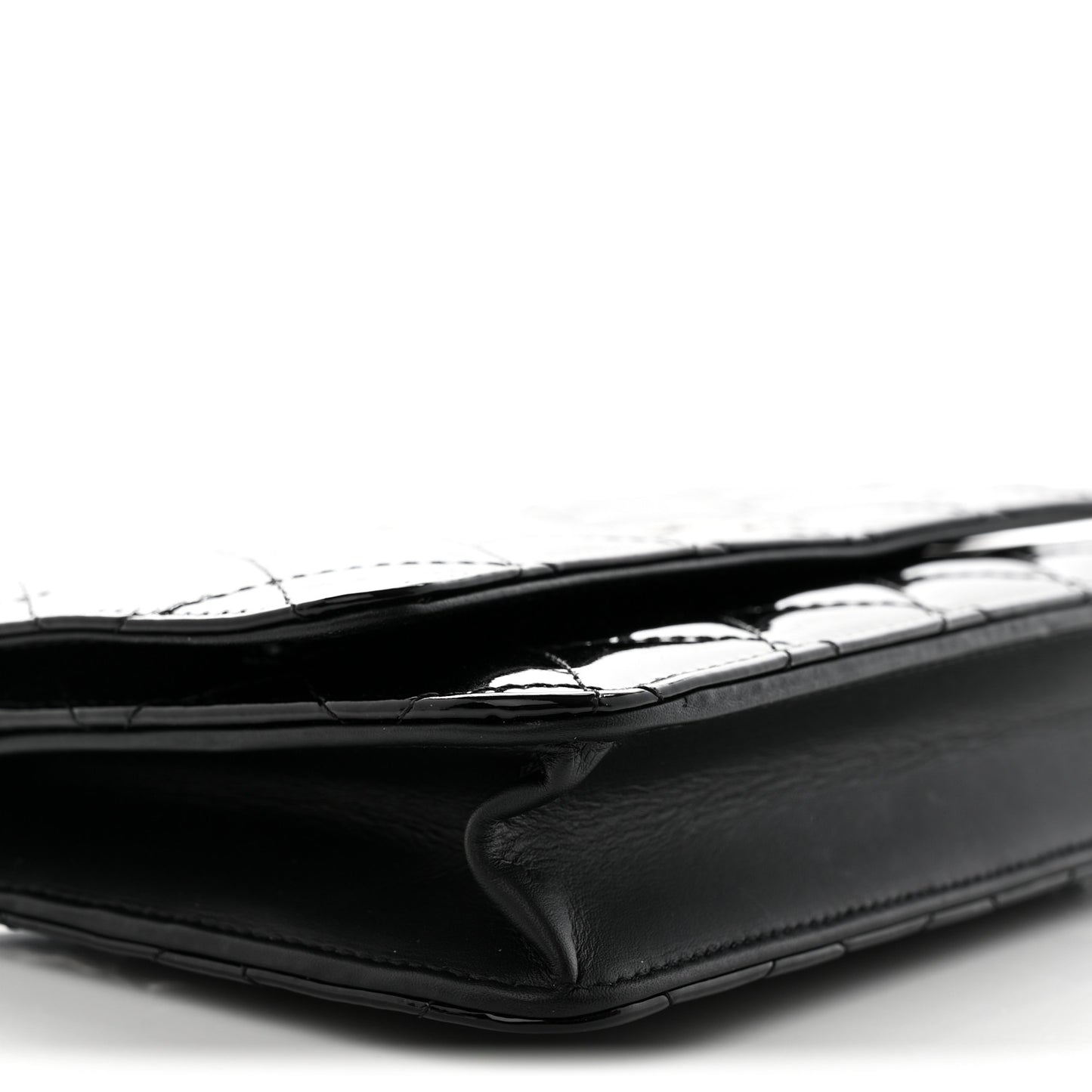 Patent Quilted Wallet On Chain WOC Black