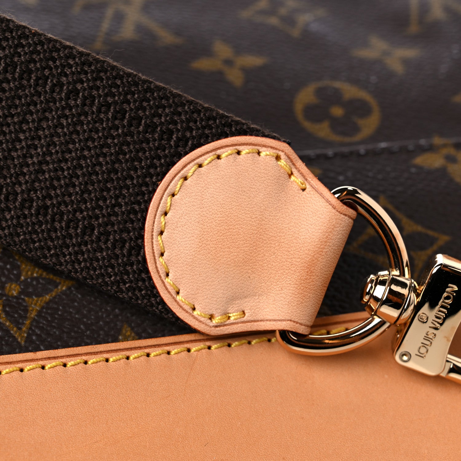 Louis Vuitton Monogram Garment Bag 5 Hangers 22 of 23
