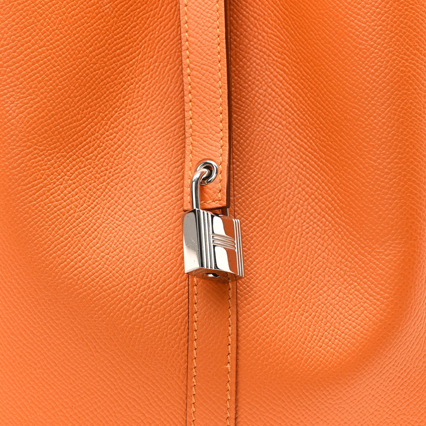 Epsom Tressage De Cuir Picotin Lock 22 MM Abricot Rose Azalee Gold