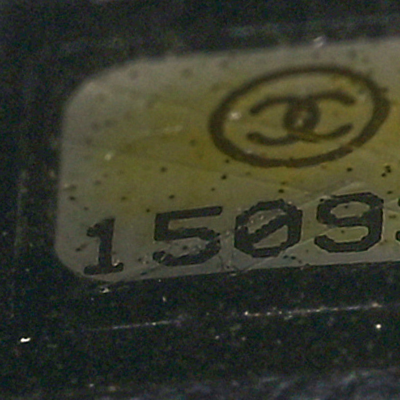 Patent Quilted Brilliant Vertical Card Holder Black