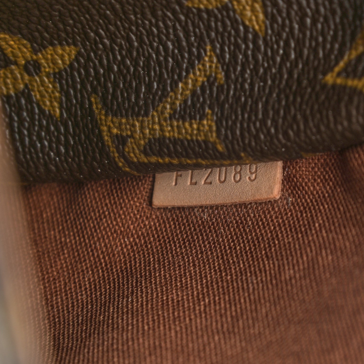 Louis Vuitton Monogram Totally PM 7 of 11