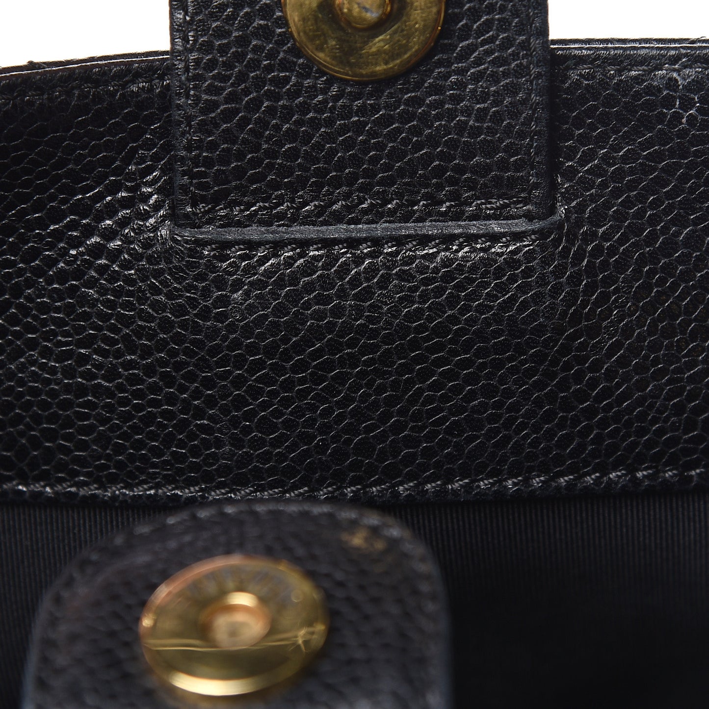 Caviar Quilted Petit Shopping Tote PST Black