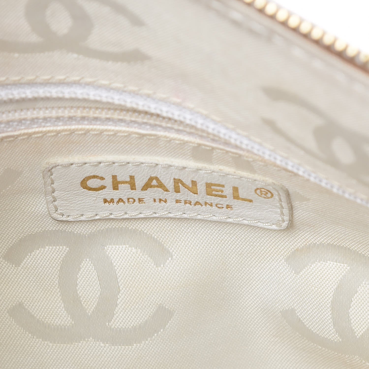 Chanel Calfskin CC Shoulder Bag White 8 of 18