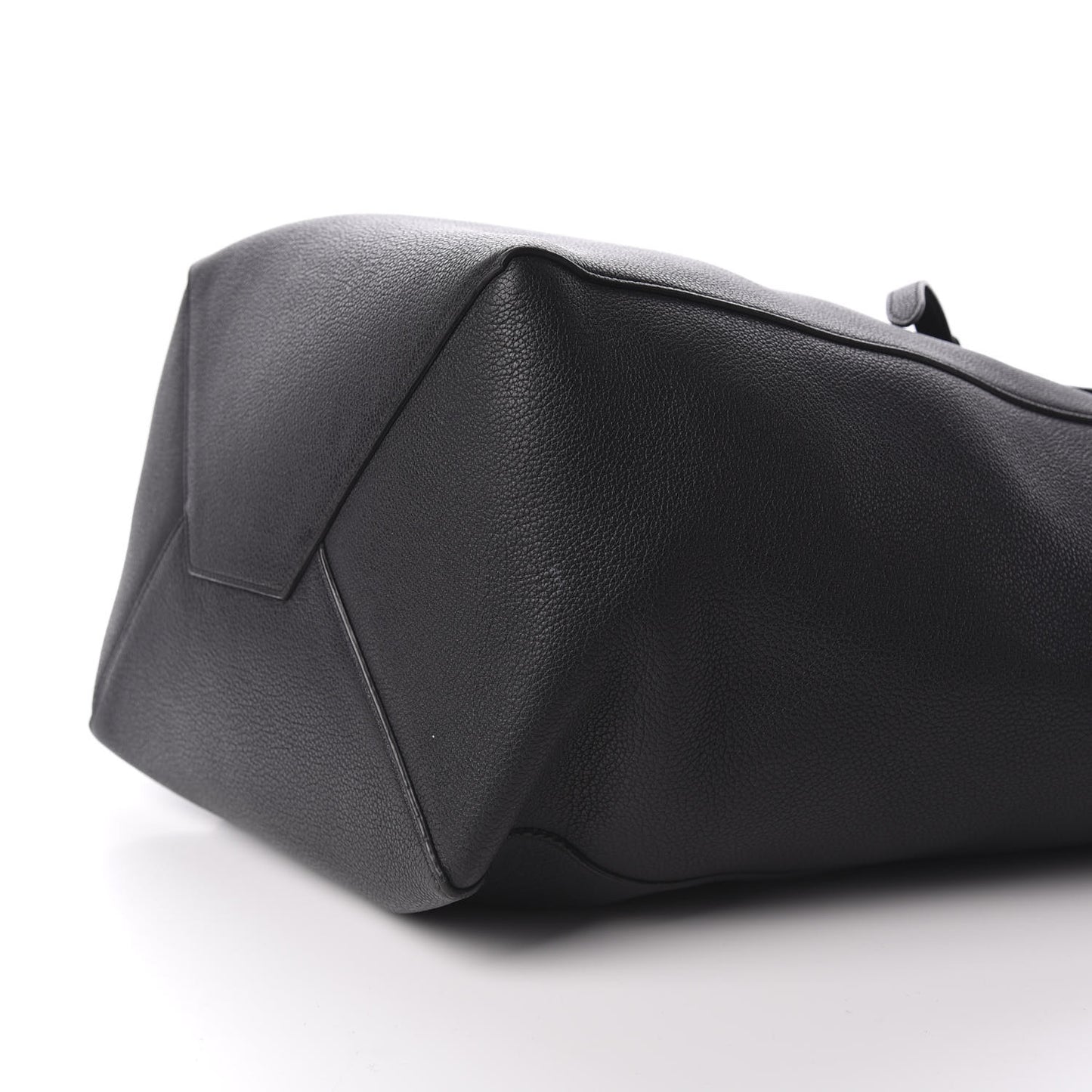 Soft Grained Calfskin Medium Belt Cabas Phantom Black