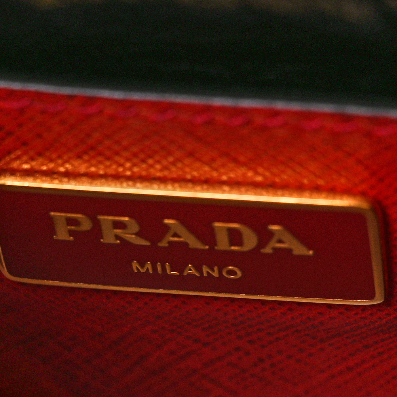 Saffiano Soft Triple Pocket Tote Rosso