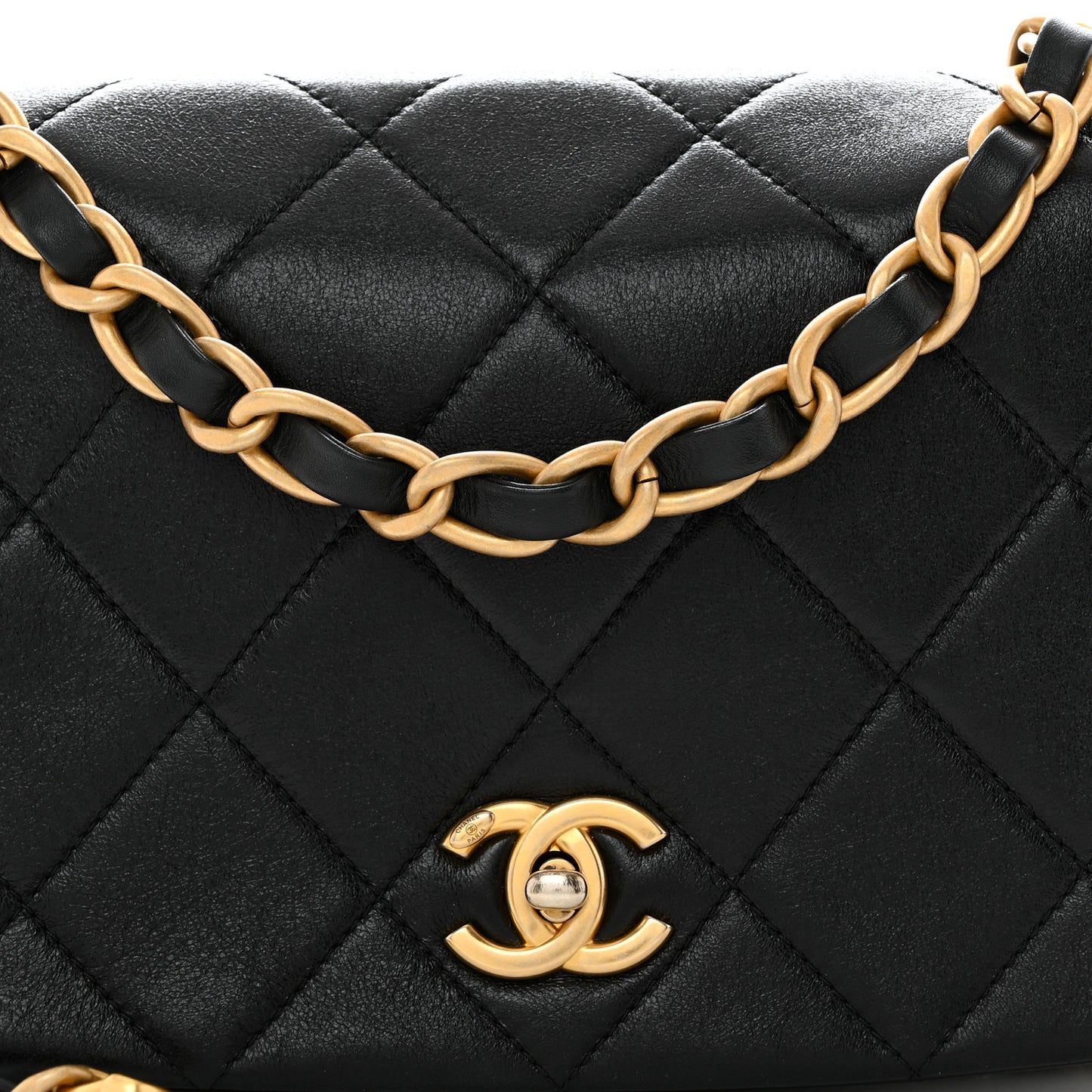 Shiny Lambskin Quilted Chain Around Flap Bag Black