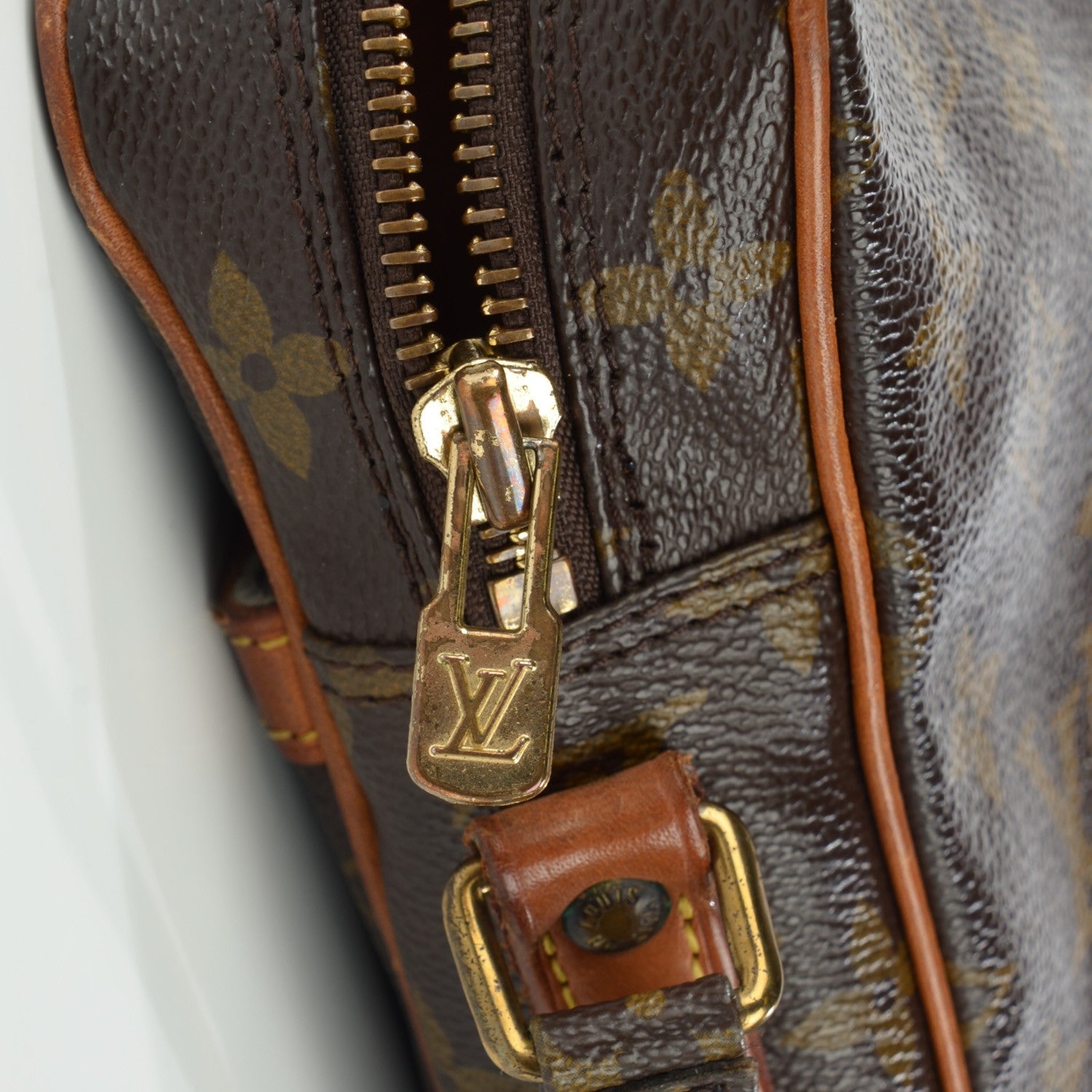 Louis Vuitton Monogram Danube 20 5 of 11