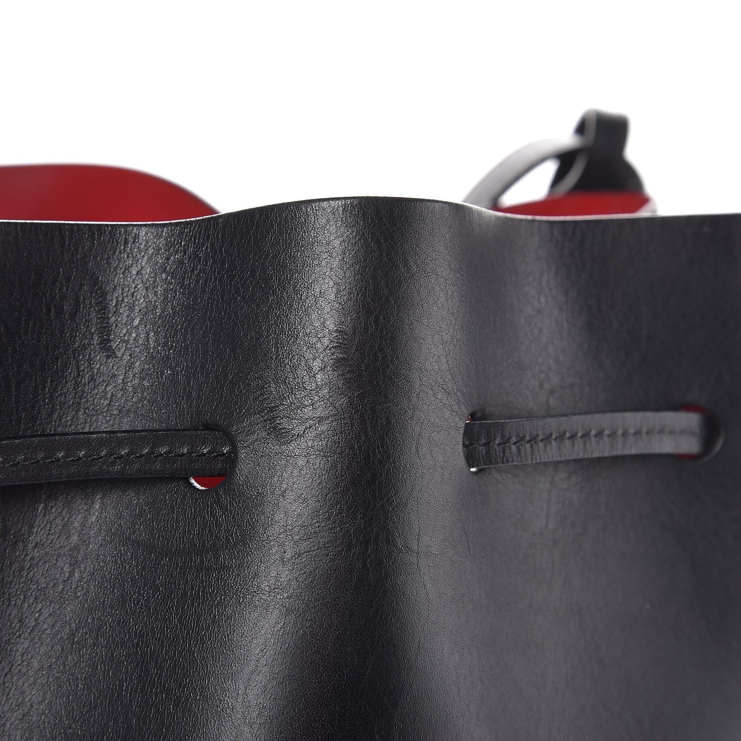 Vegetable Tanned Calfskin Bucket Bag Black Flamma