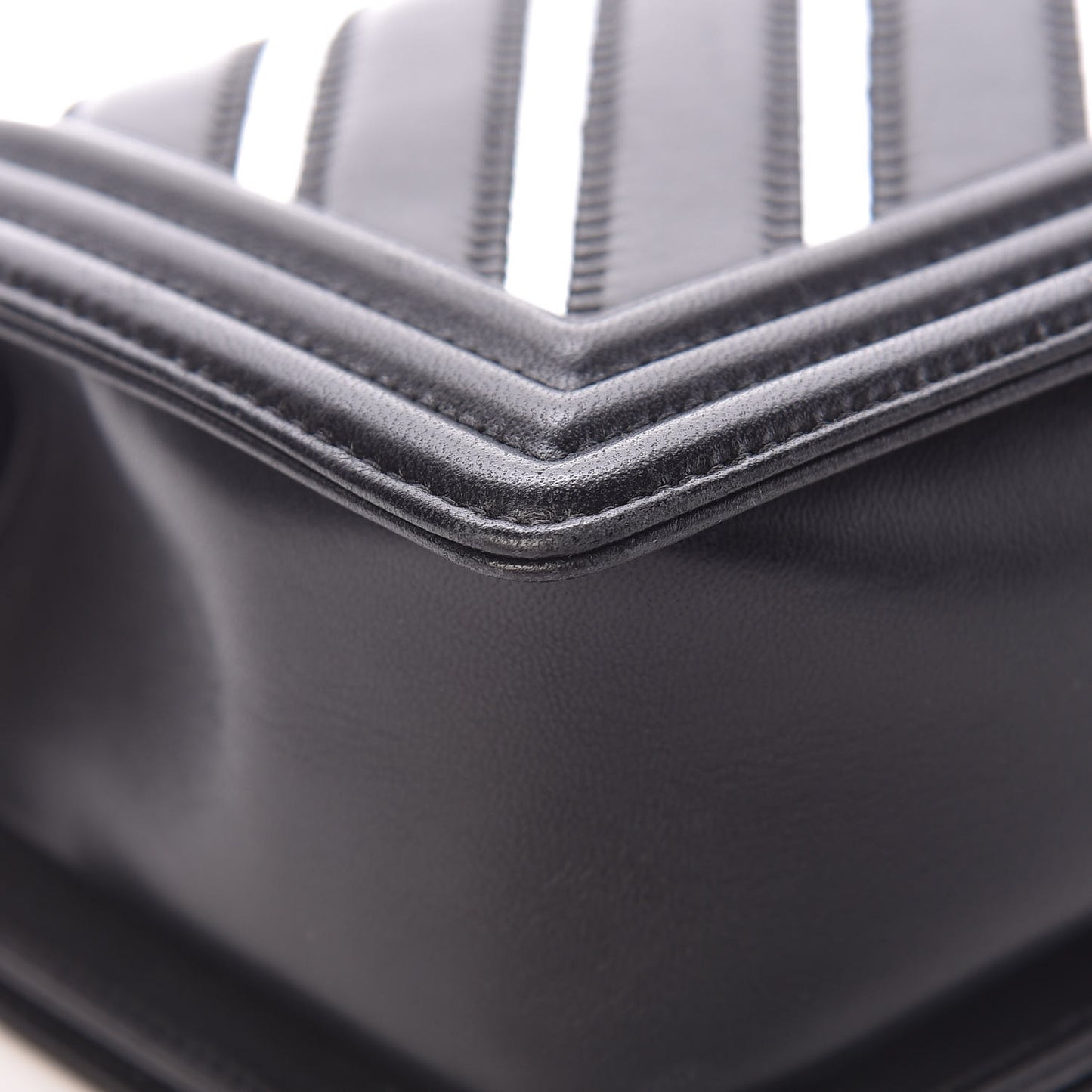 Lambskin Iridescent PVC Chevron Quilted Medium Boy Flap Black Silver