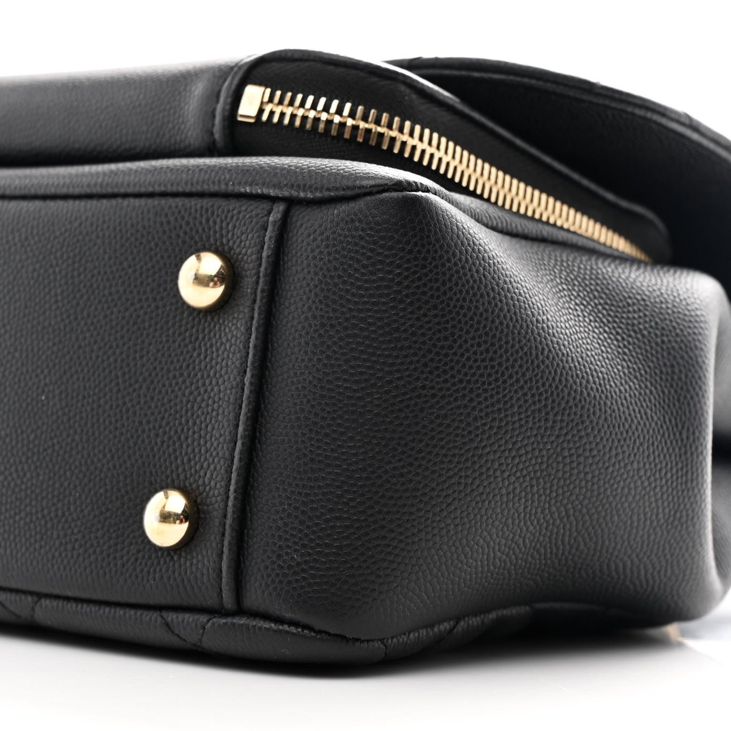 Caviar Quilted Medium Business Affinity Flap Black
