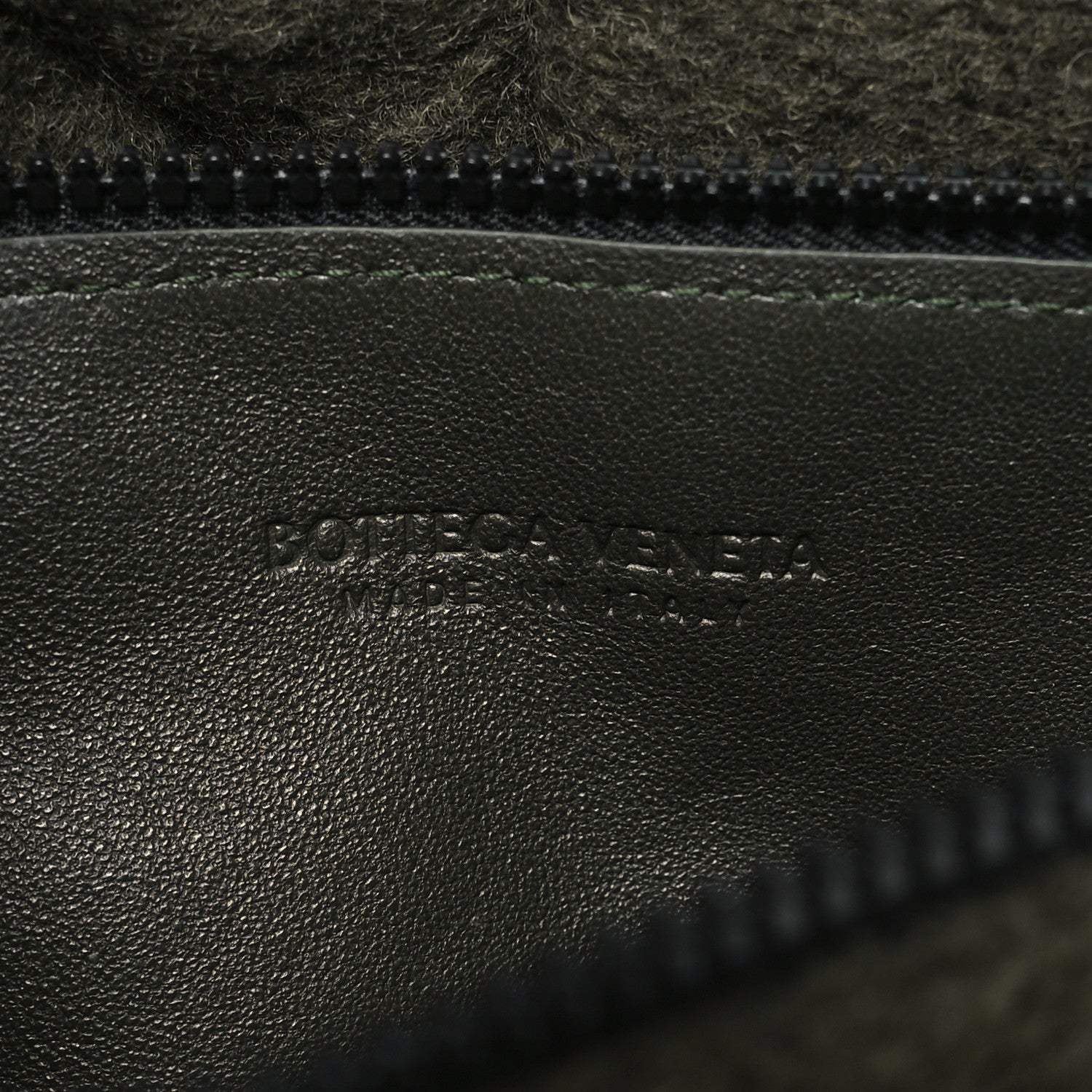 Bottega Veneta Calfskin Maxi Intrecciato Puffy Laptop Pouch Camping 6 of 8