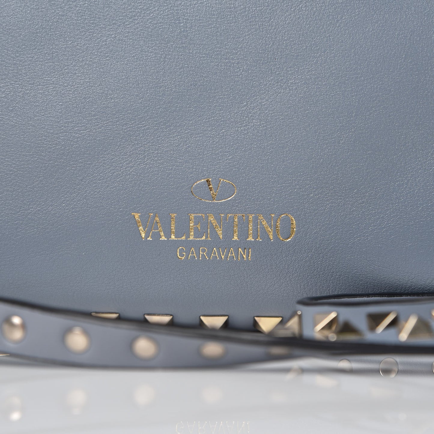 Vitello Medium Rockstud Tote London Stone