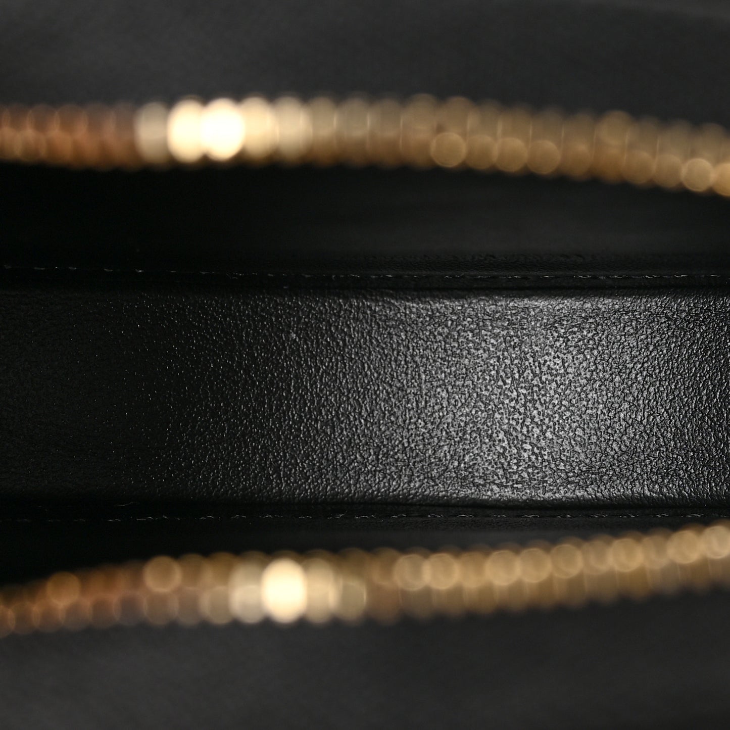Smooth Calfskin Triomphe Oval Wallet Black