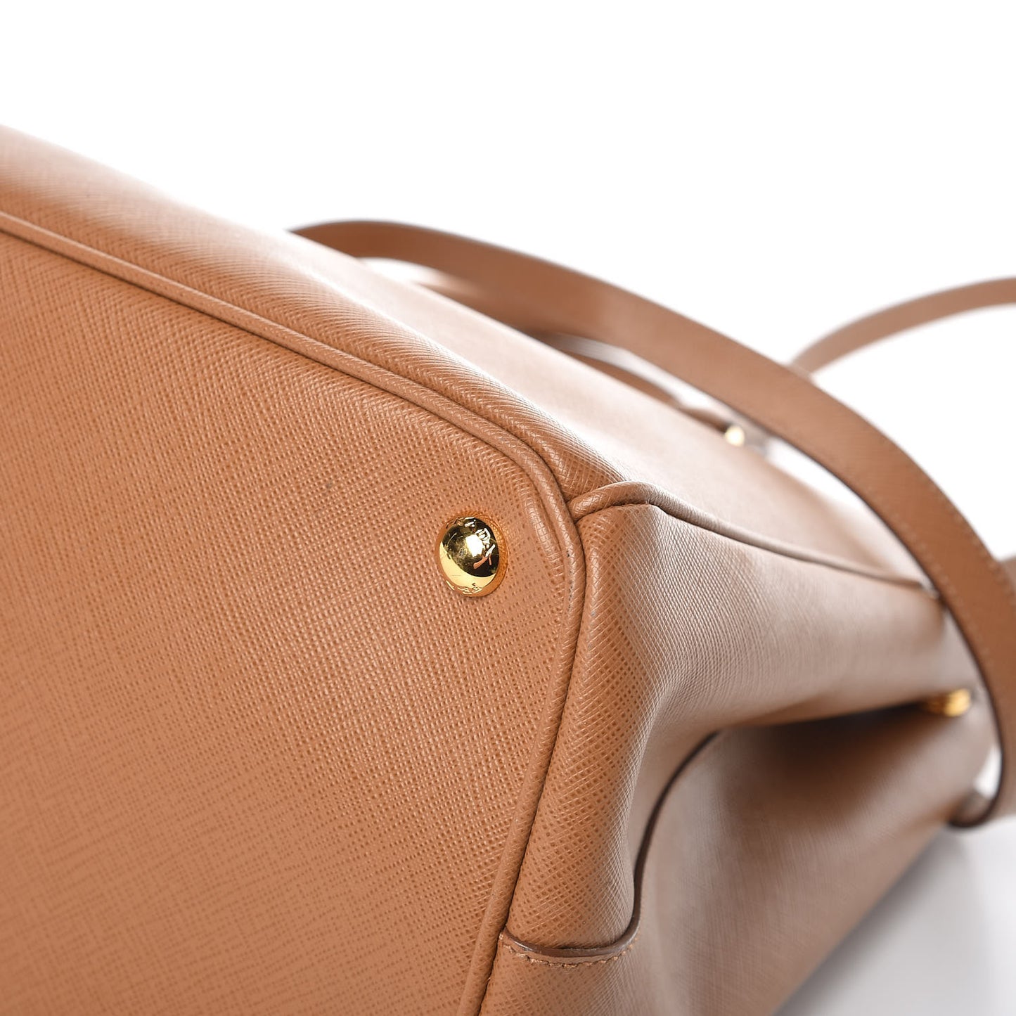 Saffiano Medium Galleria Double Zip Tote Caramel