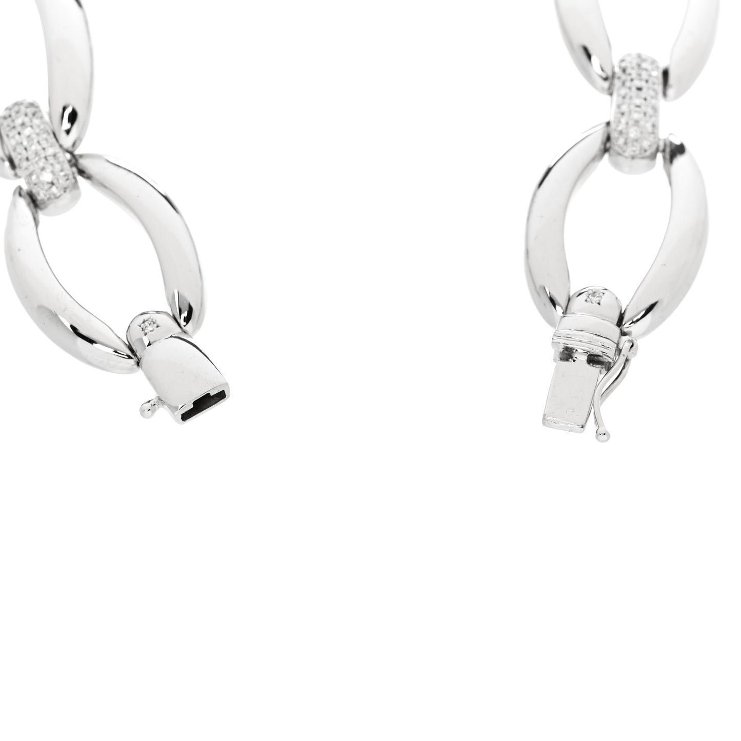18K White Gold Diamond .60ct Oval Link Bracelet